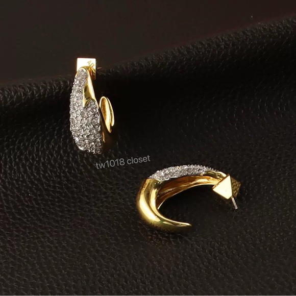 Alexis Bittar Solanales Crystal Hoop Earrings - Picture 2 of 6